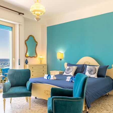 Brezza Di Mare Apartment Giardini Naxos Bagian luar foto